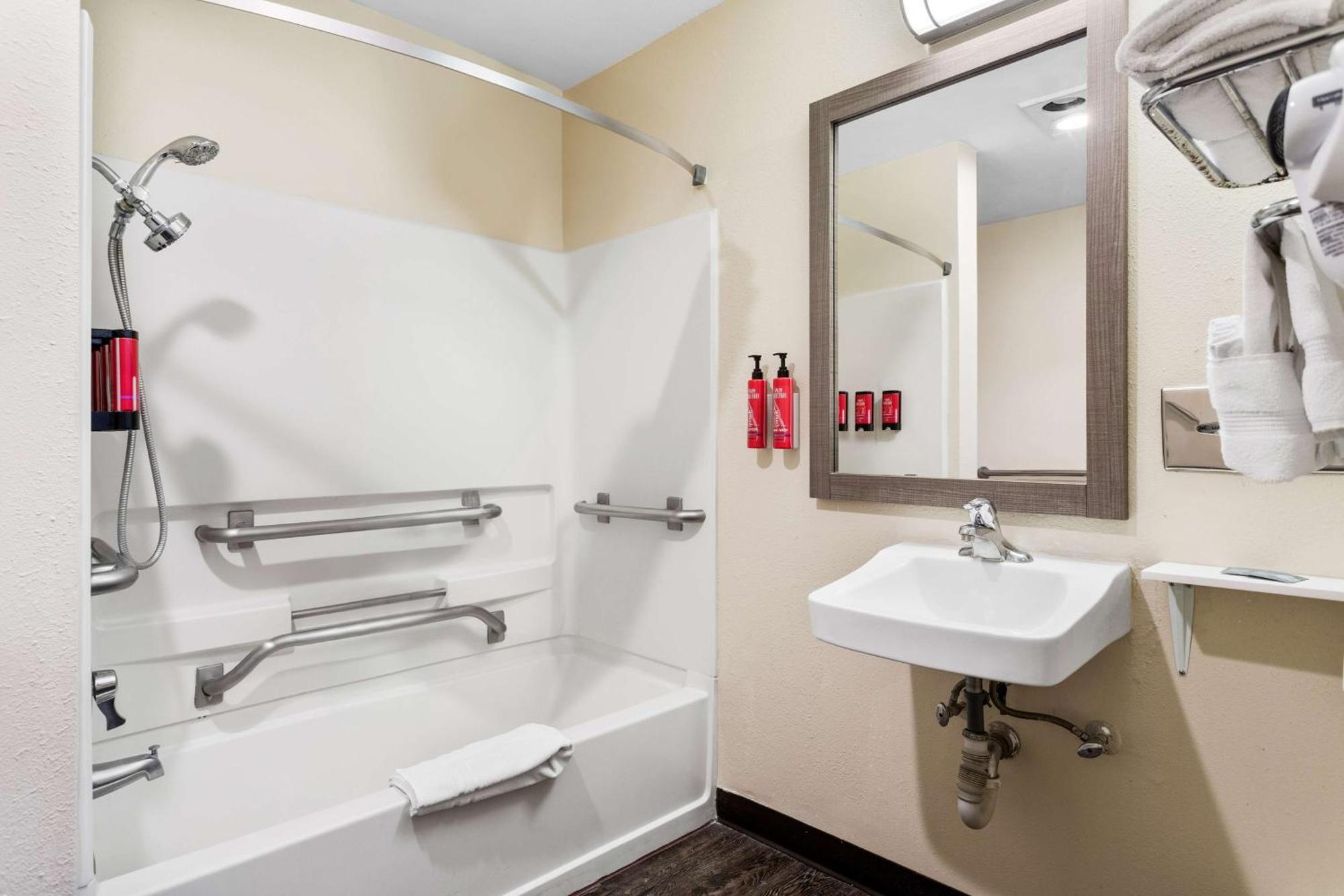 Surestay Hotel By Best Western Albuquerque Midtown Exterior photo